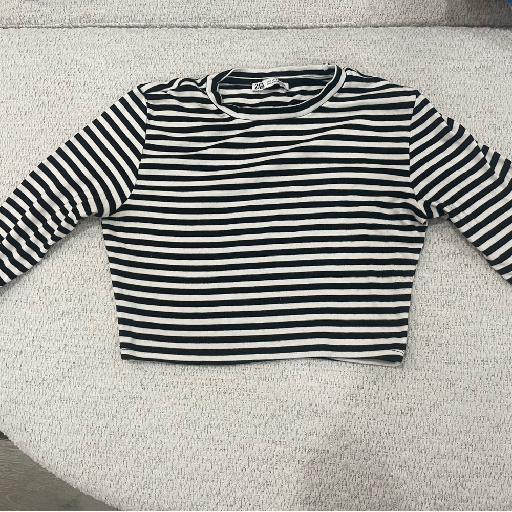 Zara Black and White Striped Cropped Top - Picture 2 of 2